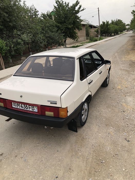 Lada samara 21099