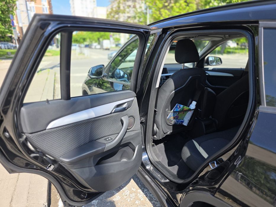 BMW X1 sDrive18i 2019 / 45 000 km - автоматик