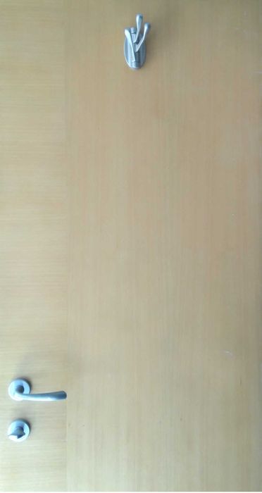 3 МДФ/MDF врати с брави и панти. Спешно!