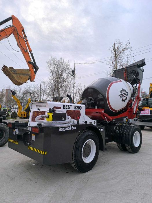 Кармикс бетосмеситель "BEST5200"