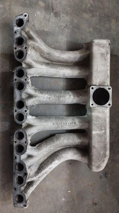 Коллектор на Мерседес двигатель ОМ606