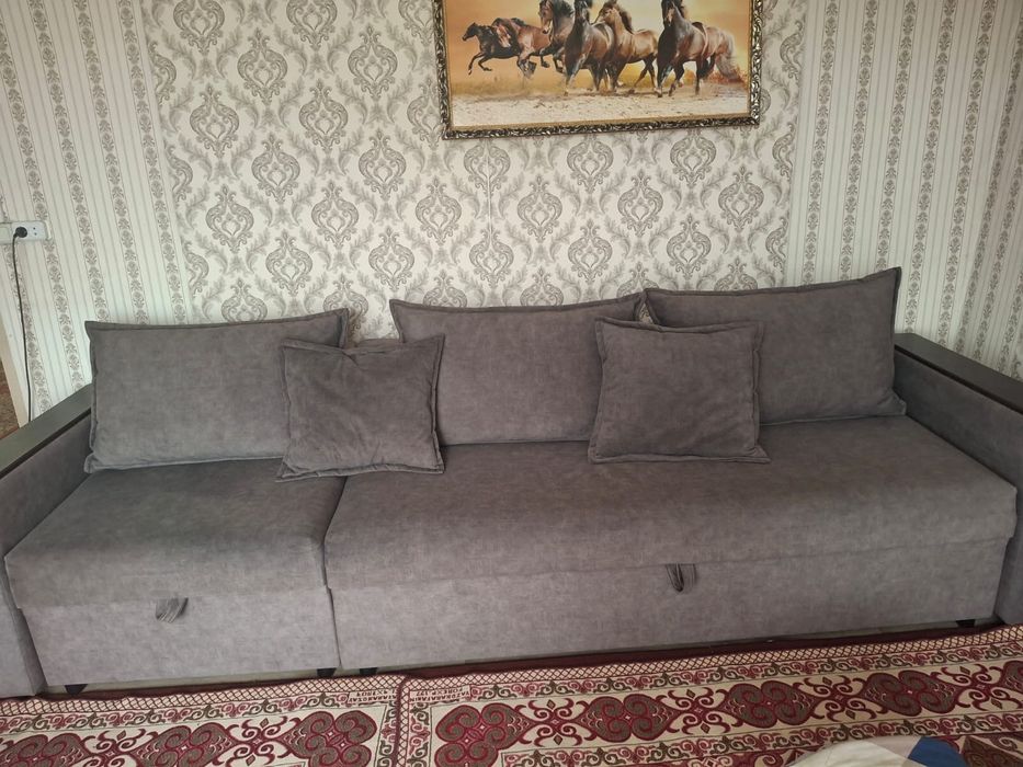 Продам диван в отличном состоянии