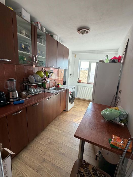 vand apartament