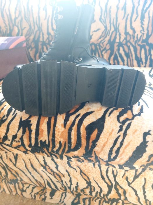 Дамски боти нови