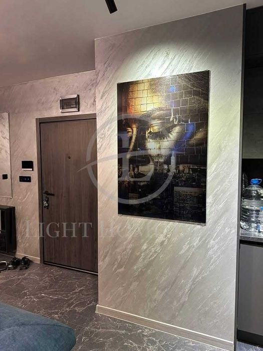 Продава се Двустаен апартамент в Пловдив, Център - 97 кв.м за 2011 €/кв.м - Снимка #16