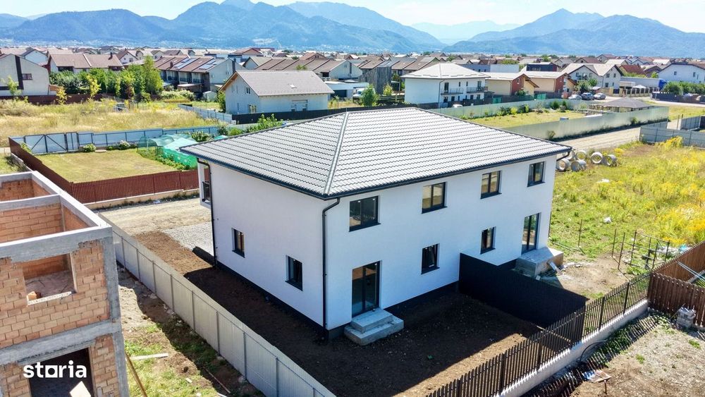 De Vânzare Duplex În Cartierul Izvor