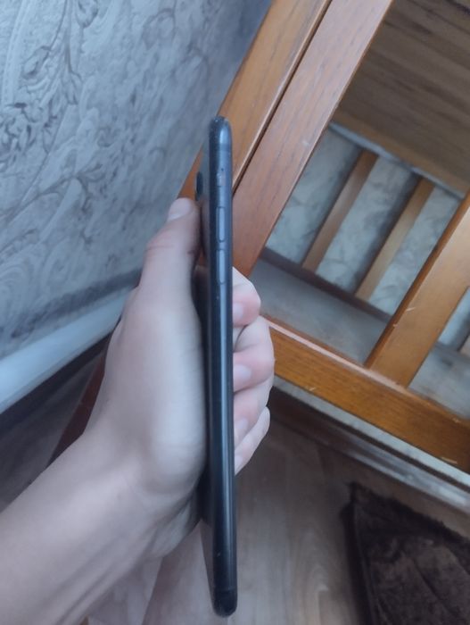 Айфон 7+  продам