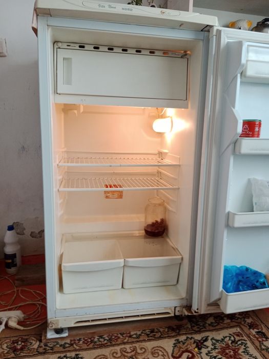 Холодильник сатылады бұрынғы түрі