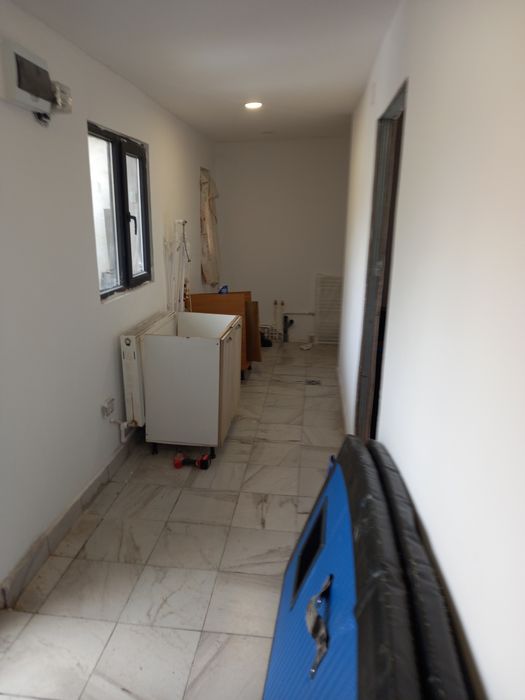 De închiriat casă la curte