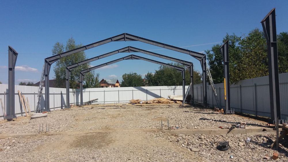 Vand structuri hale metalice diferite dimensiuni garaj