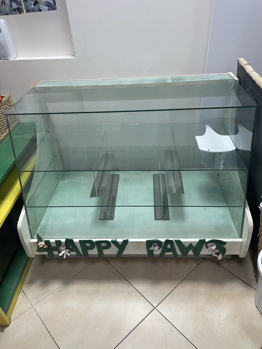 Витрина за магазин