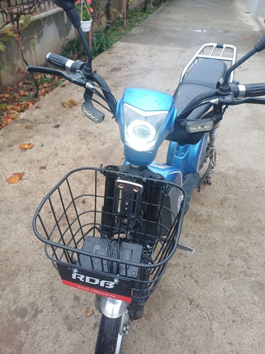 Vând  scuter rdb dunarea