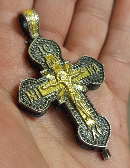 Сребърен Кръст Енколпион  Богородица Св. Константин и Елена и Михайл