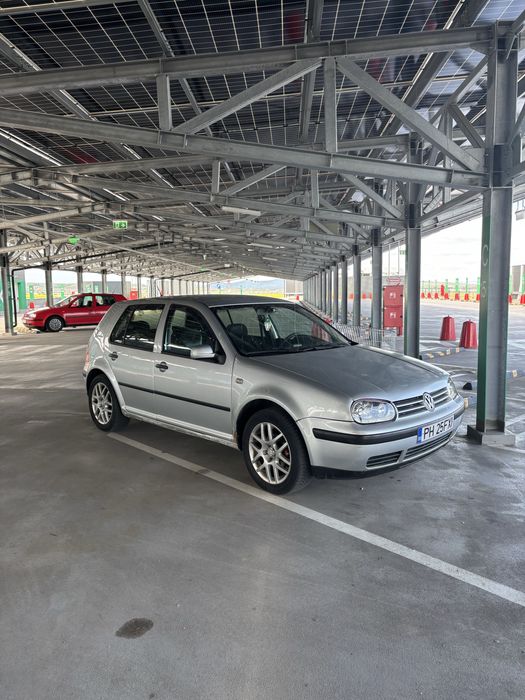 Vand Volkswagen Golf 4 1.4 Benzina