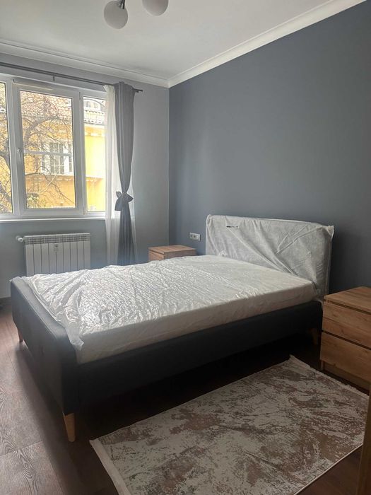Дава се под наем Тристаен апартамент в София, Център - 80 кв.м за 747.66 € - Снимка #7