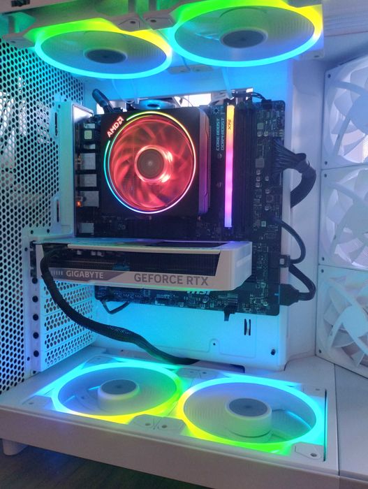 PC Gaming 2k/4k cu RTX 5060ti de 16gb gddr7, ryzen 5, 32gb ram