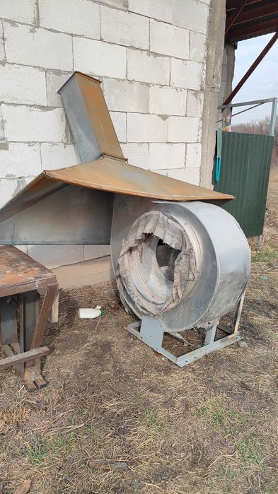 Продам вытяжку промышленную