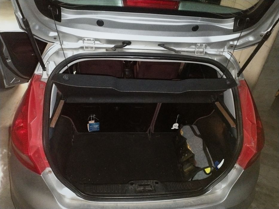 Vand Ford Fiesta 1.25 Benzina – 82 CP – 2011 – 128.000 km