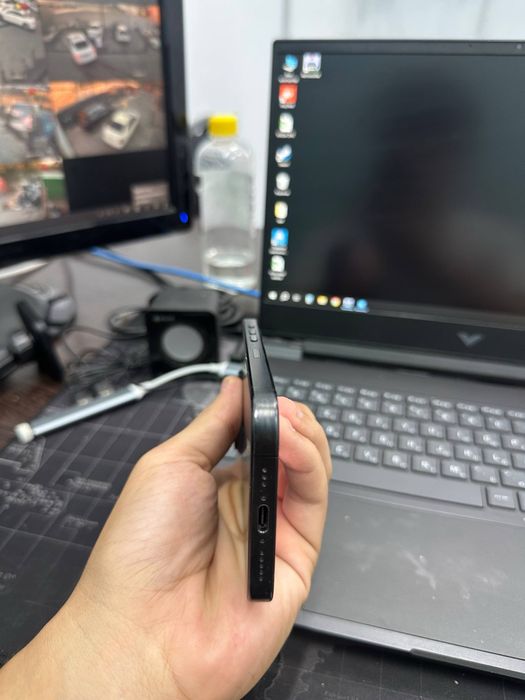 Iphone 15pro sim/esm otkan