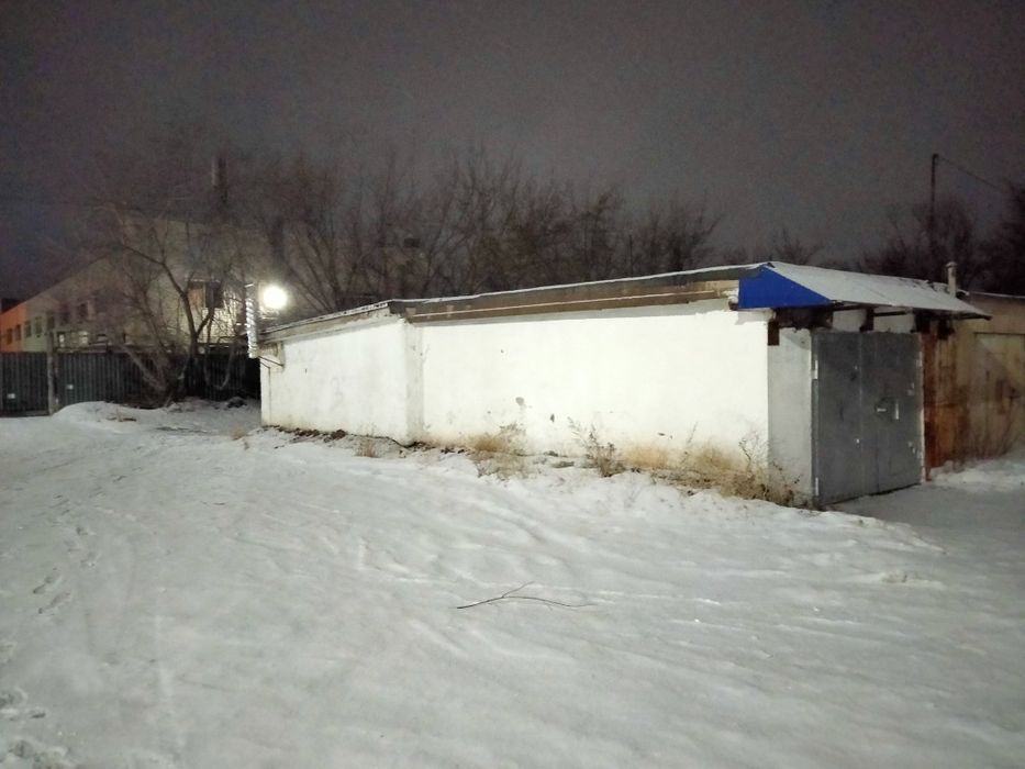 Продам два гаража  соединеные