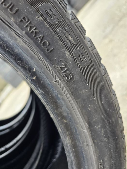 Anvelope de iarna 255-40r20 Goodride