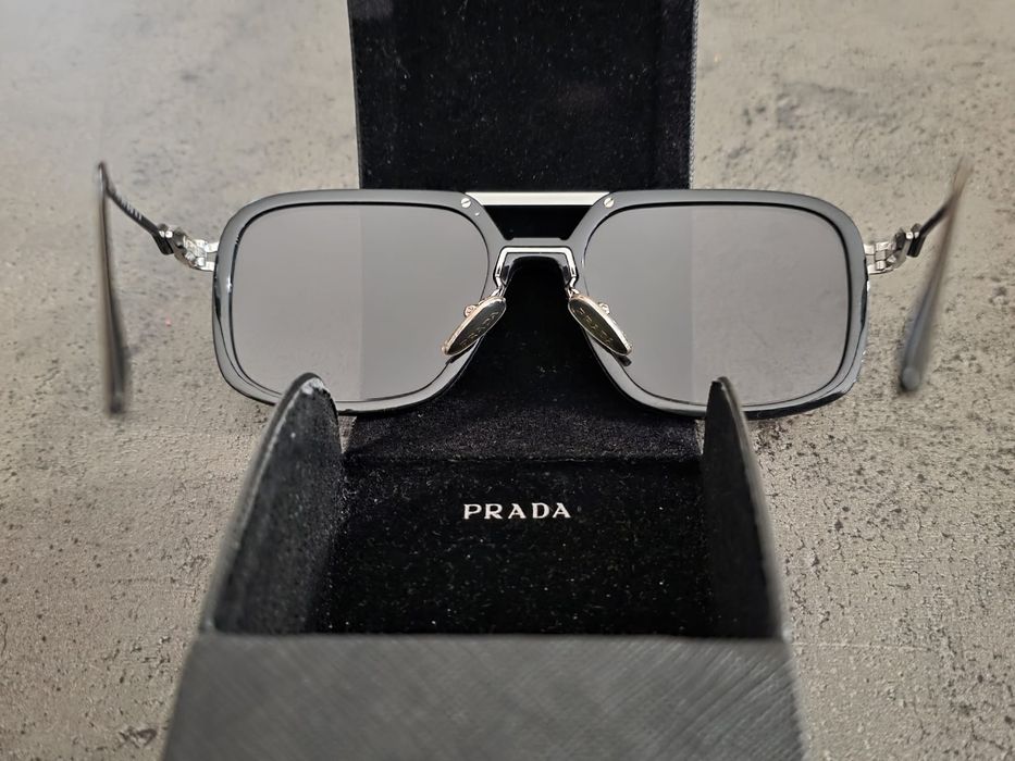 Ochelari soare Prada
