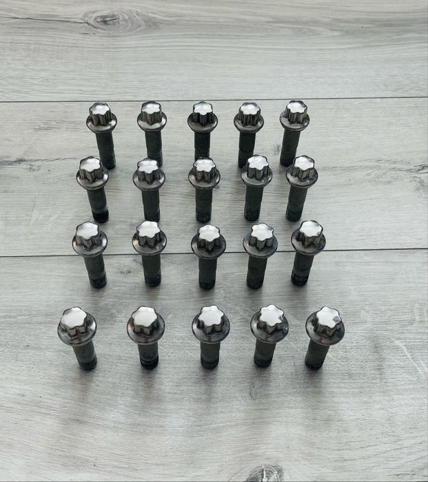 Оригинални болтове за джанти за Merceres 20 броя