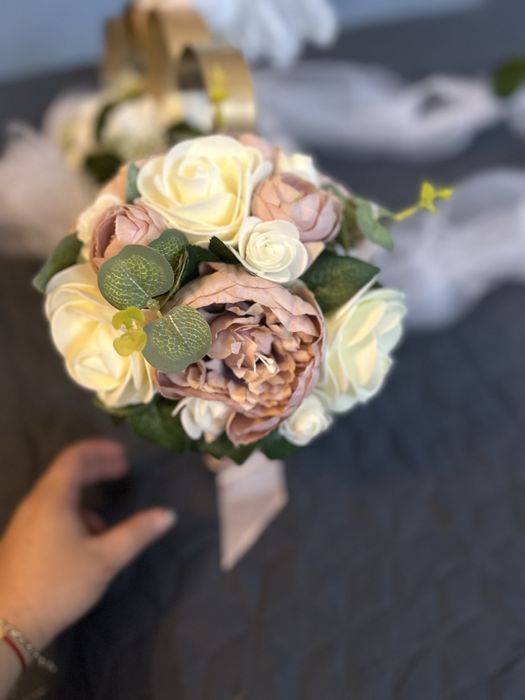 Vand set pahare nunta si buchet mireasa