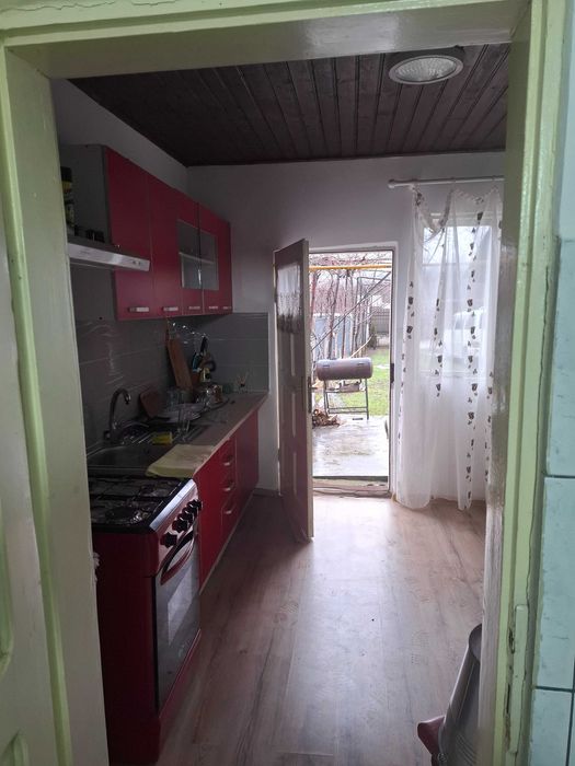 Casă renovată 80 mp utili + teren 680 mp, Vălenii de Munte