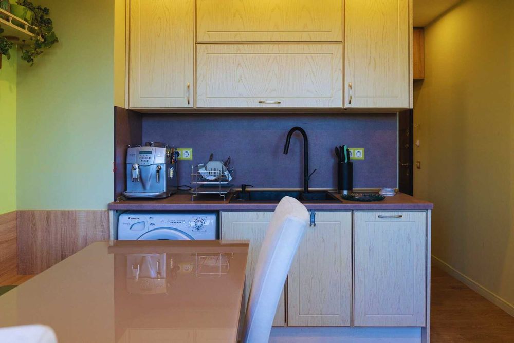 Дава се под наем Тристаен апартамент в София, Красно село - 92 кв.м за 663 € - Снимка #9