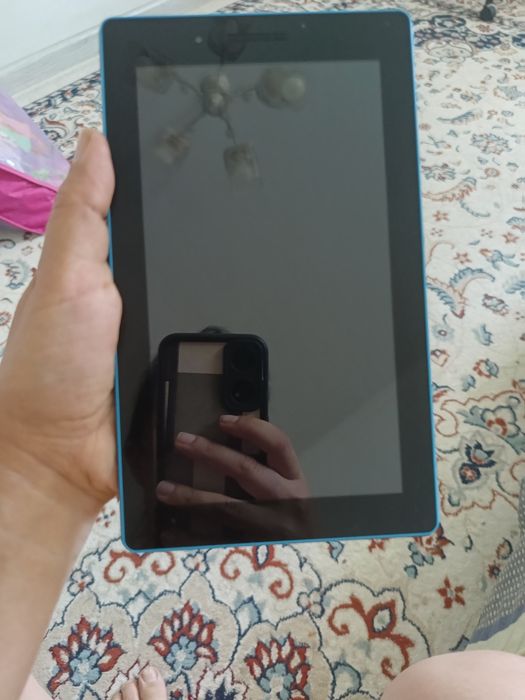 Планшет Lenovo TB3-710F