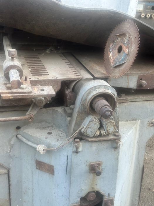 Продам деревообрабатывающий станок