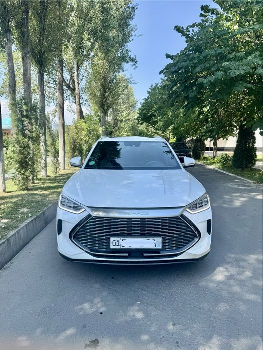 BYD Song Plus gibrid 2023 yil