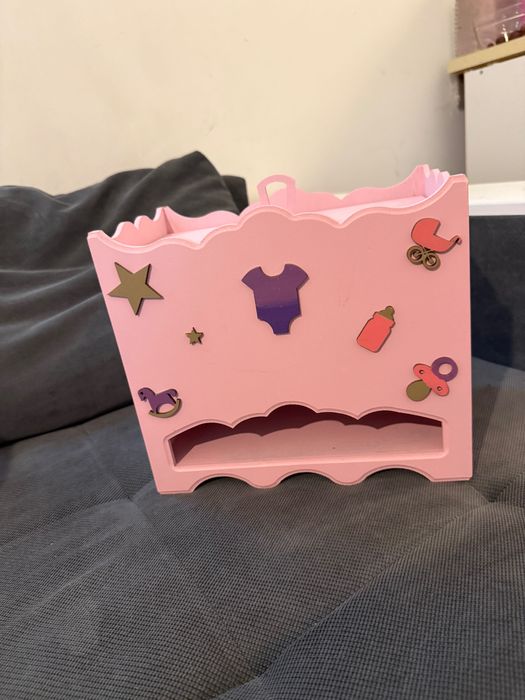 Ръчно изработена дървена кутия за памперси