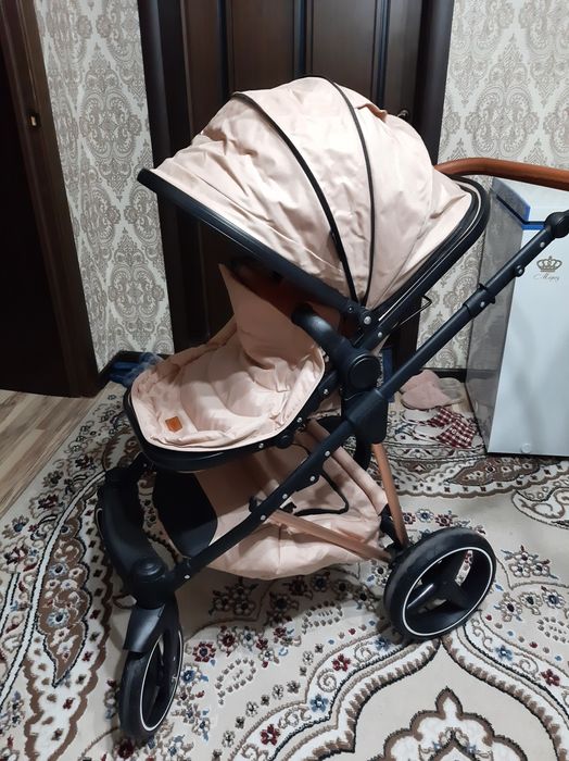 Продаётся Коляски 3в1