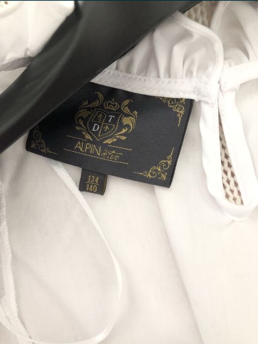 Costum tirolez/ Rochita tiroleza 9-10 ani