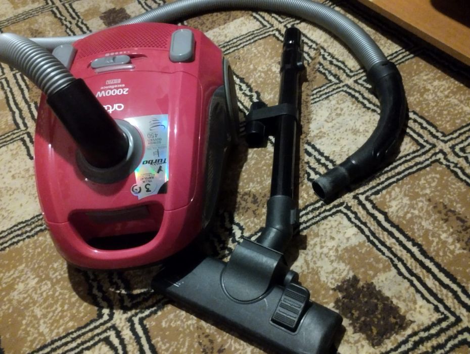 Продам пылесос недорого