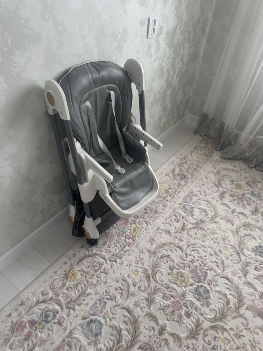 Продам стульчик для кормления