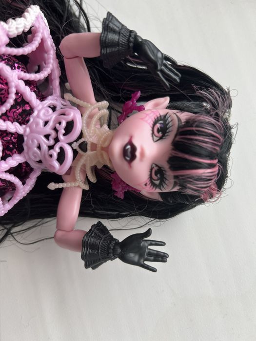 Монстр хай дракулаура г3