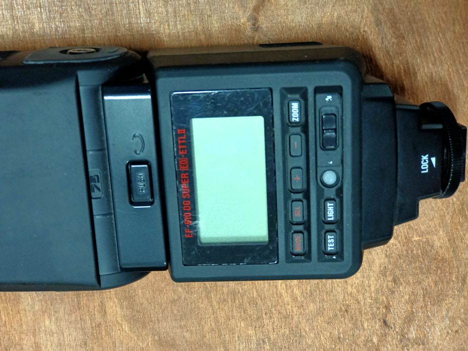 Фотовспышка фирмы "Sigma"