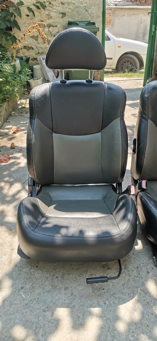 Кожен салон Hyundai Coupe