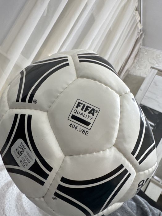 Mingi de fotbal