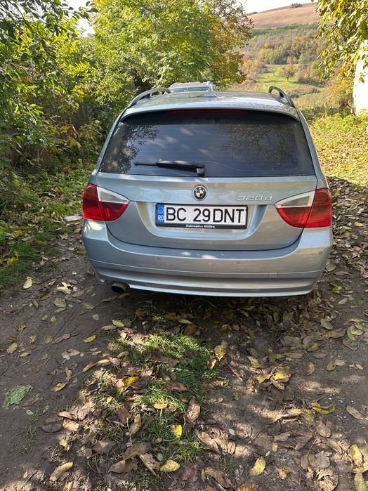 bmw seria 3 320 .