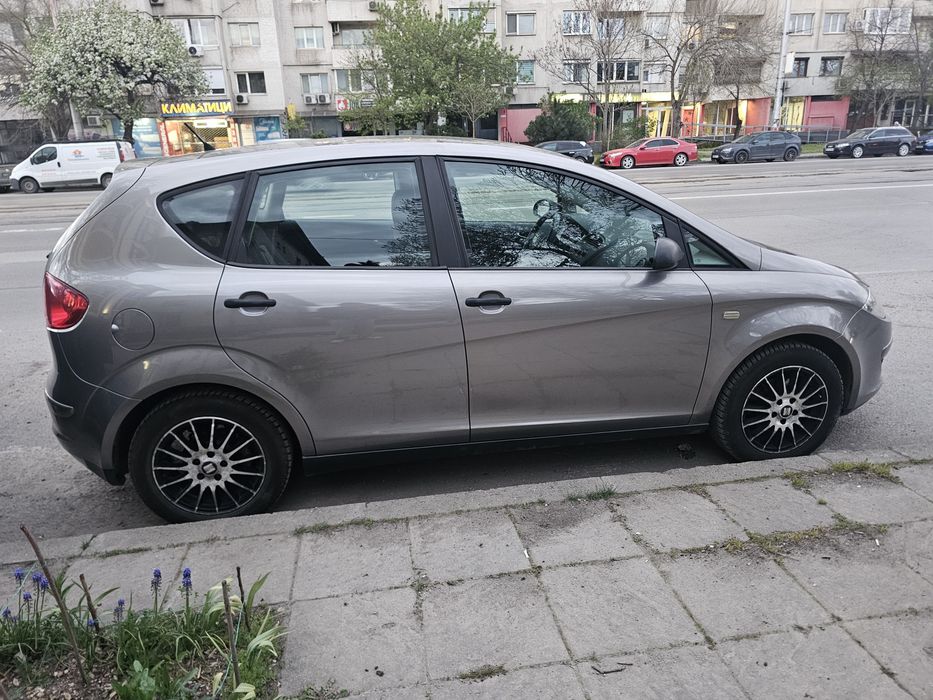 Продавам seat altea
