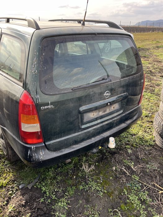 Piese Opel Astra G motor 1.6i benzina an 2003 bara fata far carlig