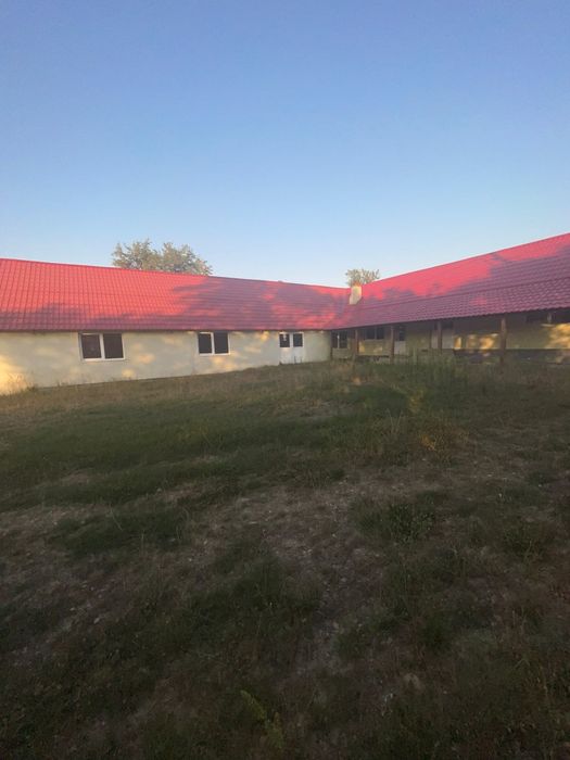 Vind mic Complex , 505 mp in loc.Cerisa, nr.84 , Jud.Salaj