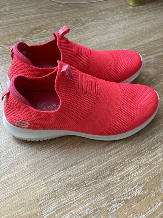 Кроссовки женские Skechers