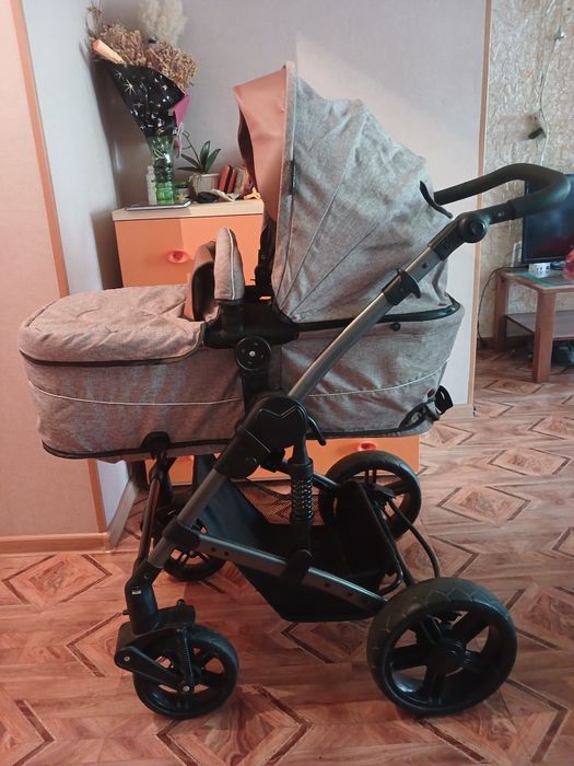 Продам детскую зимнию коляску