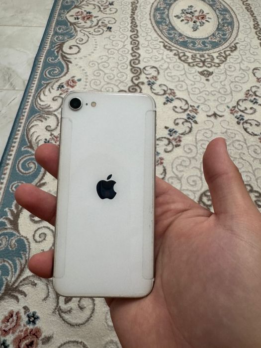 Iphone SE 76емкость