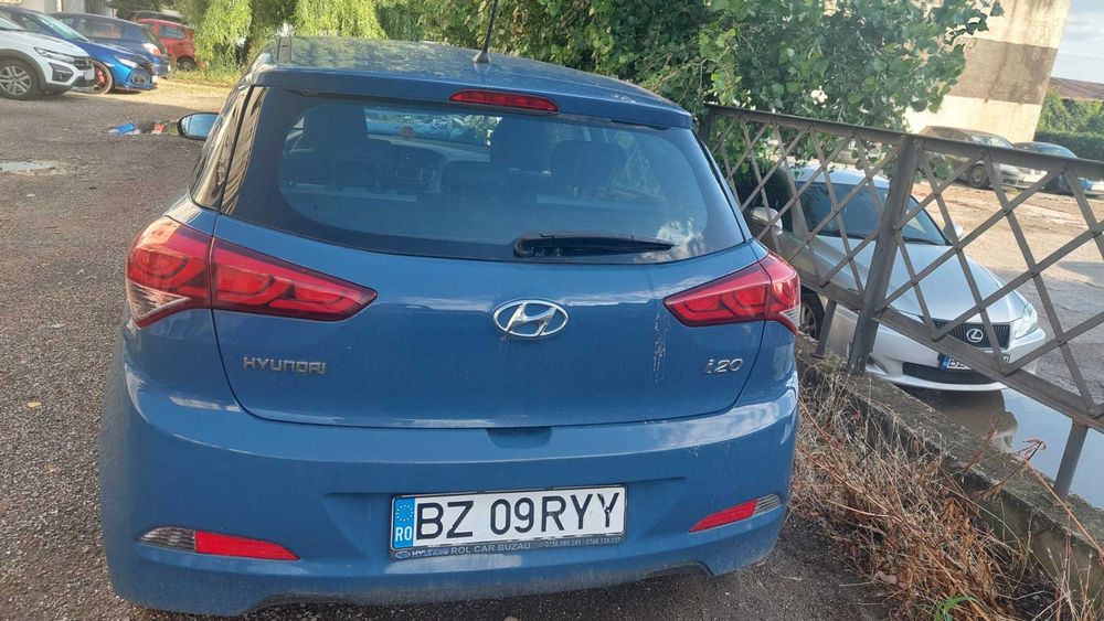 vand hyundai i20